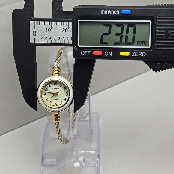 Womens Eikon CB-01 White Enamel Gold Tone Wire Cuff Watch New Battery Bangle - Picture 4 of 10